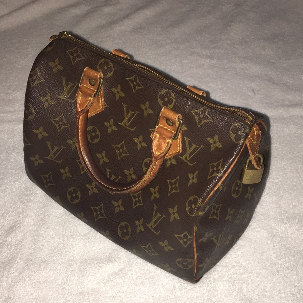 Vintage Louis Vuitton Speedy 25
